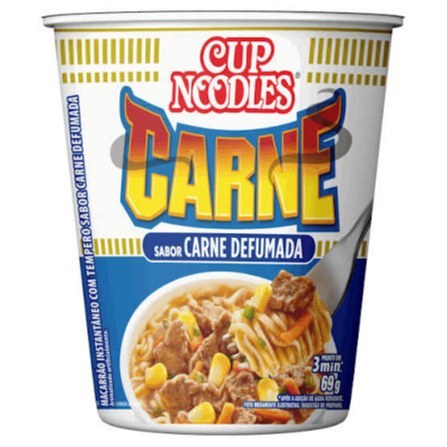 Macarrão instantaneo carne defumada 69g